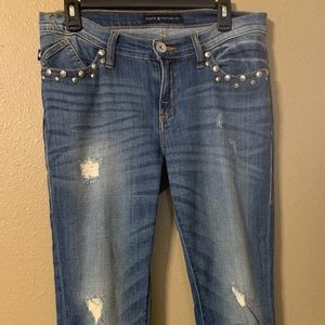 Boyfriend style, distressed, pocket stud detail by R&at